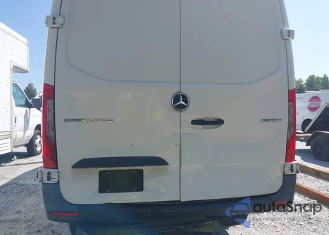 2019 Mercedes-Benz Sprinter 2500 High Roof V6 из США, поврежденный, VIN WD3PF1CD2KP038366